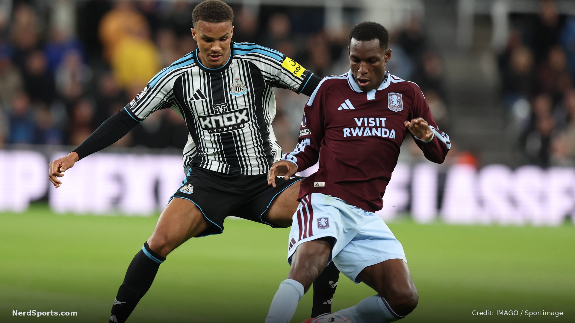Malick Thiaw (L) of Newcastle United in action with Nicolas Jackson of Aston villa during the match on 17th October 2026.